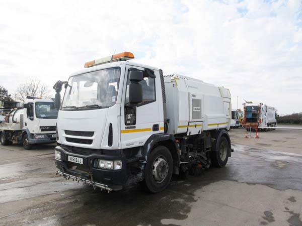 REF: 11 - 2011 Iveco Scarab Mistral dual sweep road sweeper